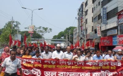 Campaña Ropa Limpia insta a las marcas a firmar el programa para la mejora de la Seguridad en las fábricas de Bangladesh