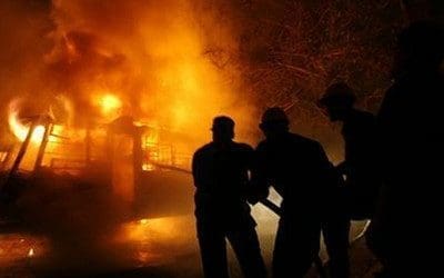 Más de 300 personas mueren en un incendio de una fábrica textil de Pakistán