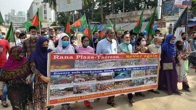 Diez años después de uno de los incendios más mortíferos en fábricas de Bangladesh, marcas como Walmart siguen ignorando la seguridad.